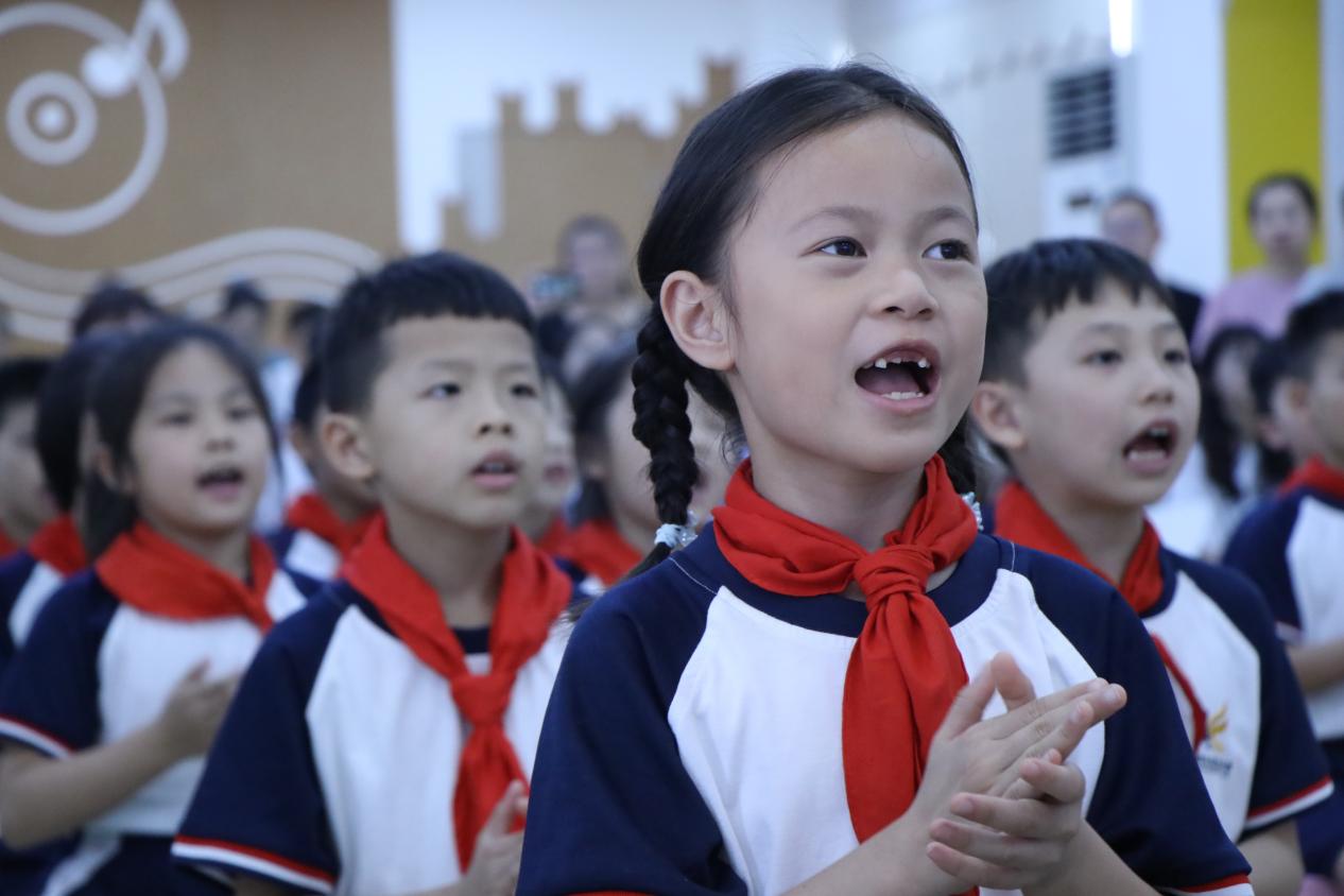 中小学生校服定做为什么要选择纯棉的面料呢？